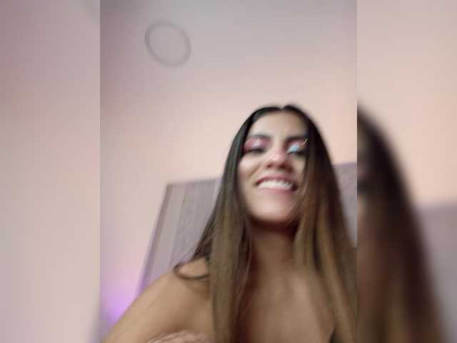  ElizHarper chat room