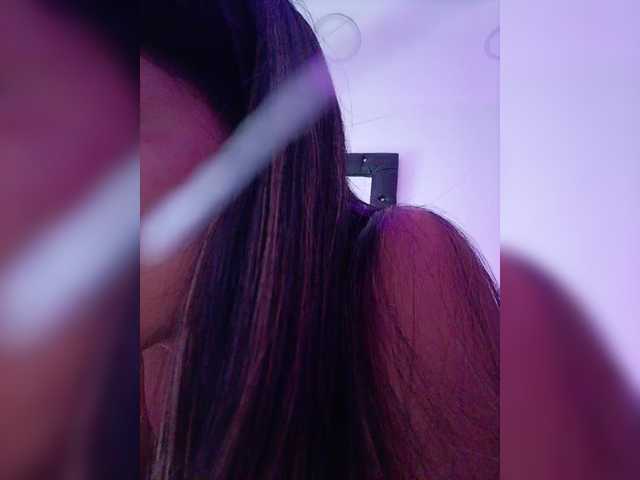 ElizHarper's BongaCams show and profile