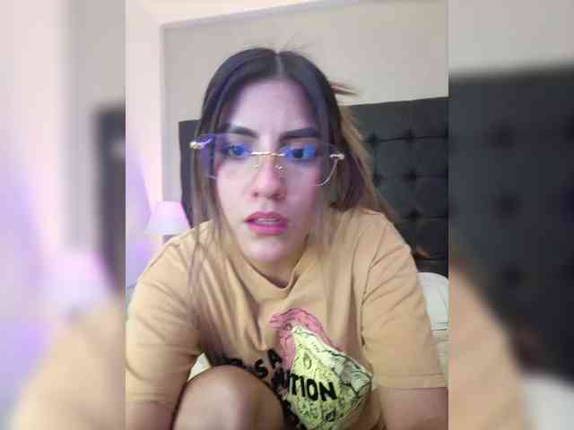 ElizHarper webcam