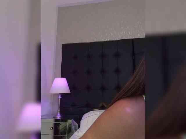 ElizHarper webcam