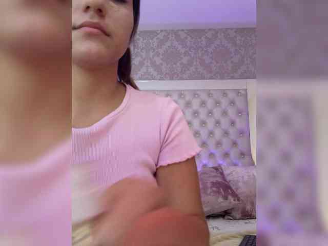 ElizHarper webcam