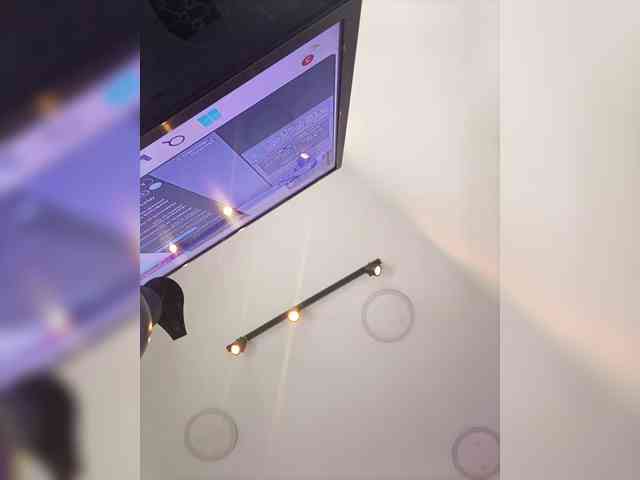ElizHarper webcam