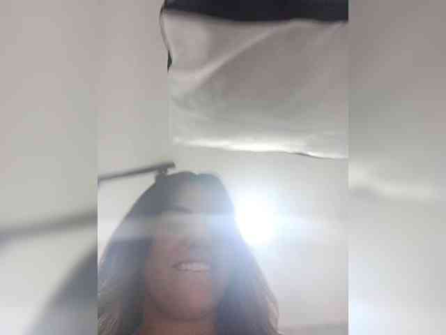 ElizHarper Live Webcam on BongaCams