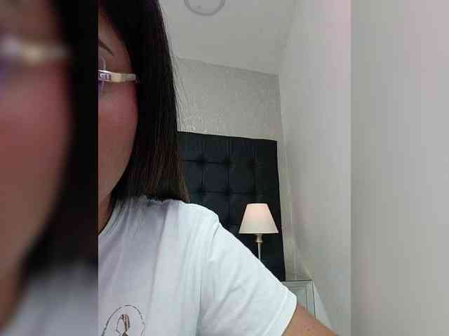 ElizHarper webcam