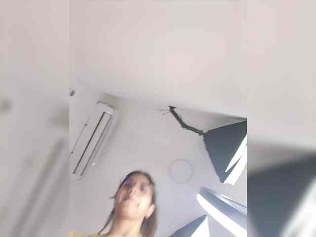ElizHarper webcam