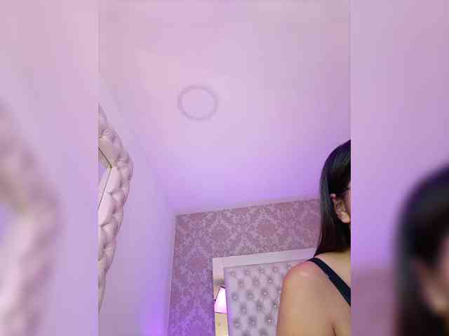 ElizHarper webcam