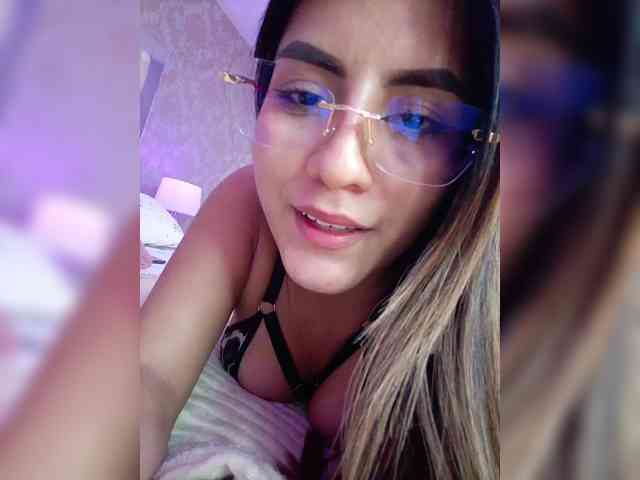 ElizHarper webcam
