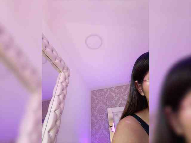 ElizHarper webcam