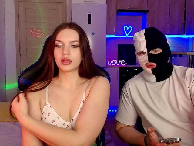 TwiceAsHotXXX's BongaCams show and profile