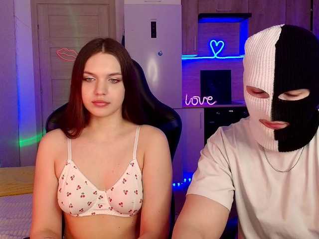 TwiceAsHotXXX's BongaCams show and profile