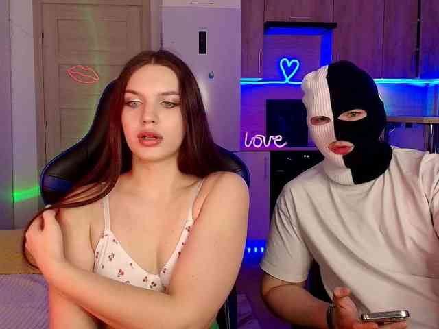 TwiceAsHotXXX webcam