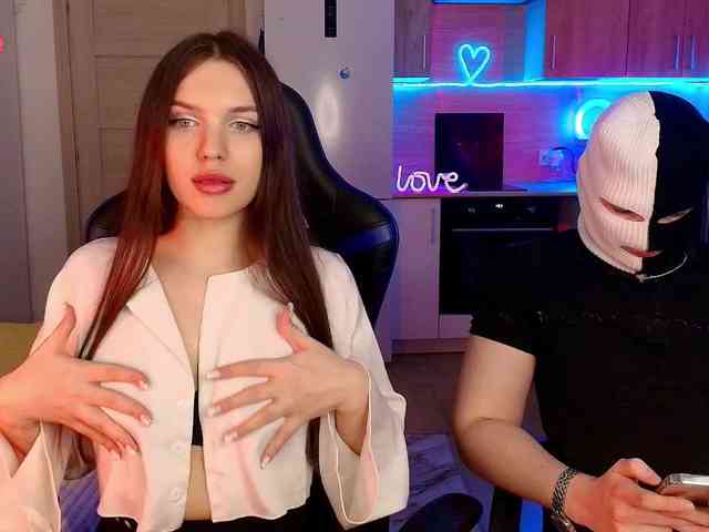 TwiceAsHotXXX webcam