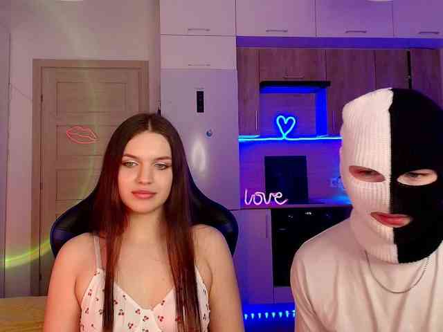 TwiceAsHotXXX webcam