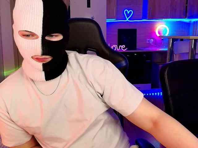 live cam 2 cam TwiceAsHotXXX