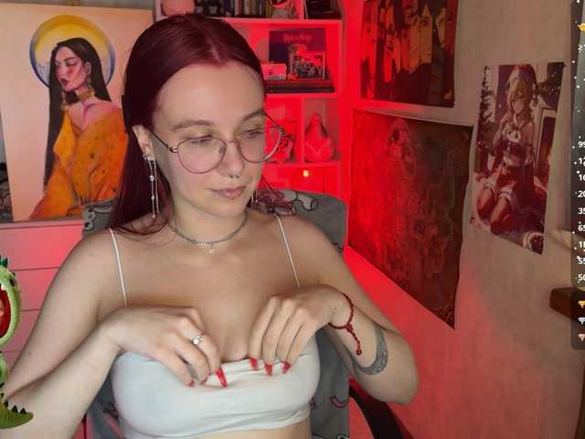 adrenalinse's BongaCams show and profile