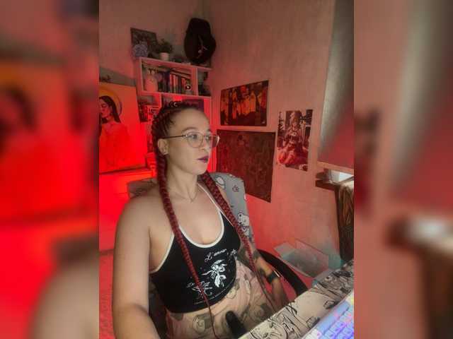 adrenalinse's BongaCams show and profile