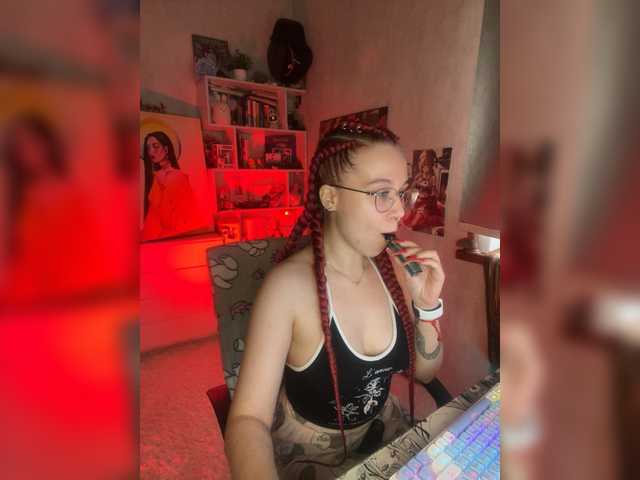 adrenalinse's BongaCams show and profile