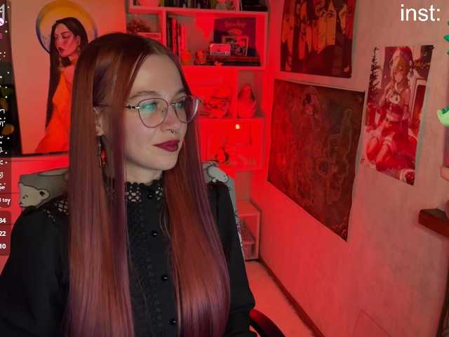 adrenalinse's BongaCams show and profile