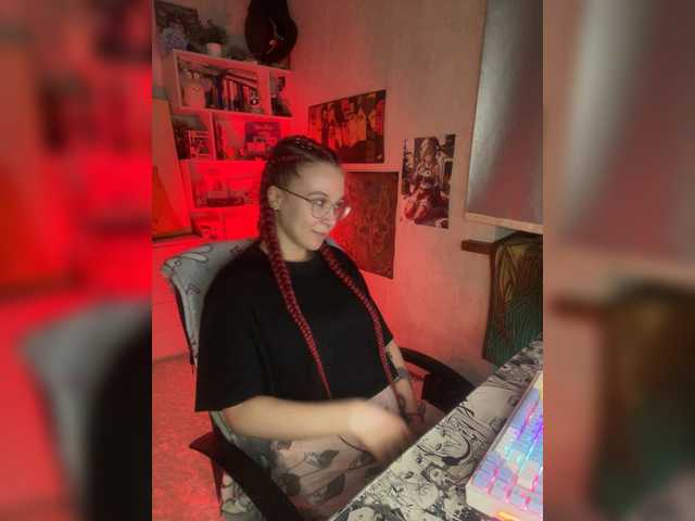 adrenalinse's BongaCams show and profile