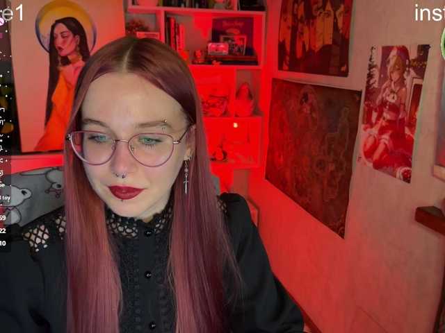 adrenalinse's BongaCams show and profile