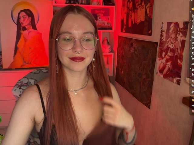 adrenalinse's BongaCams show and profile