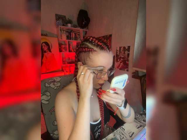 adrenalinse's BongaCams show and profile