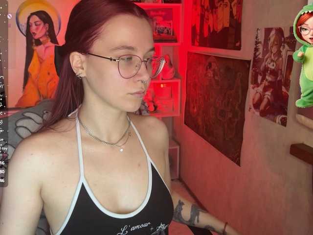 adrenalinse's BongaCams show and profile