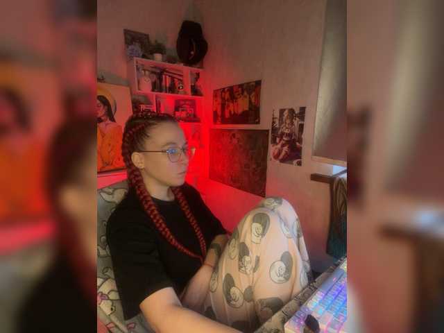 adrenalinse's BongaCams show and profile