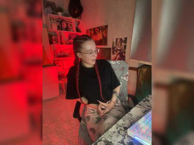 adrenalinse's BongaCams show and profile