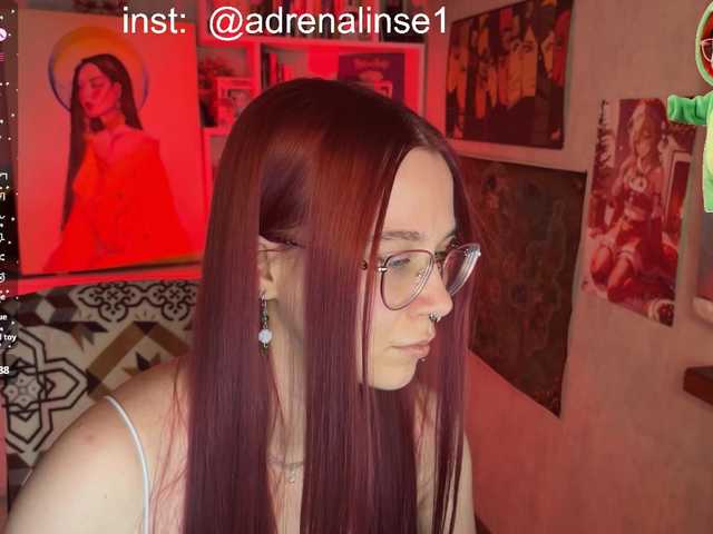 le modèle Kushina est en webcam porno dans un show sur le site bongacams, il possède les tags suivants: White/Caucasian,Redhead,Shaved