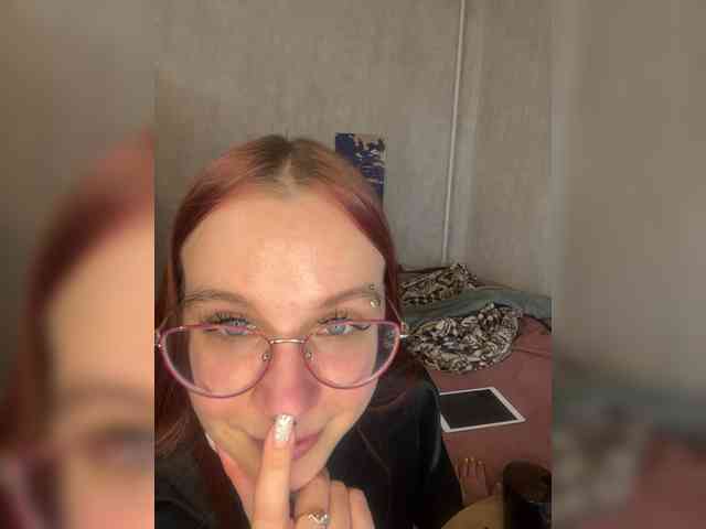 adrenalinse Live Webcam on BongaCams