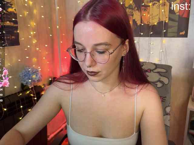 adrenalinse Live Webcam on BongaCams