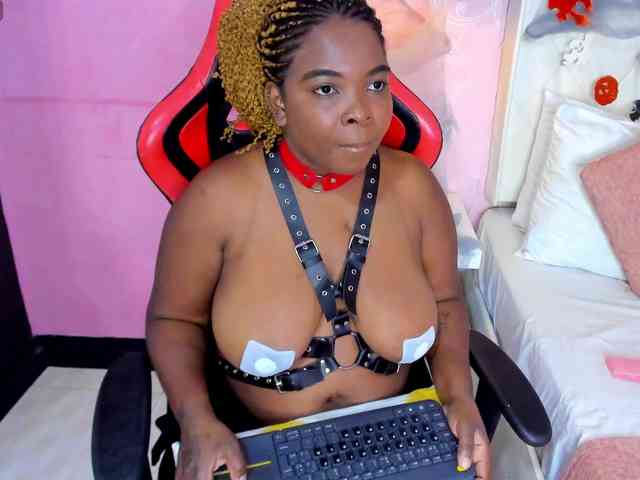 SaraDunss webcam