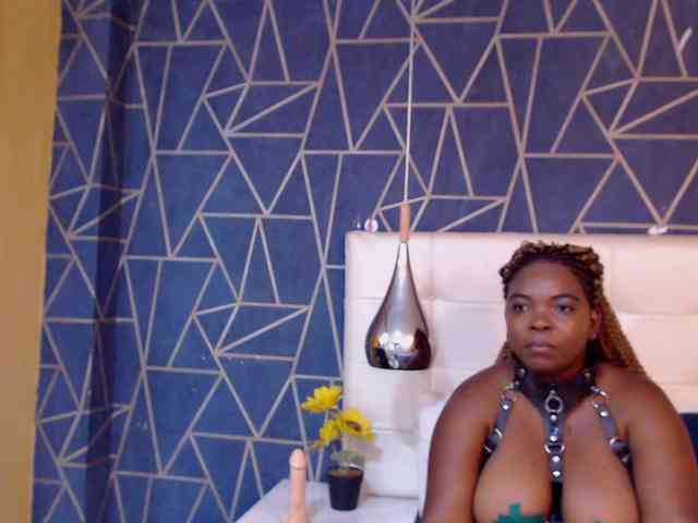 SaraDunss webcam