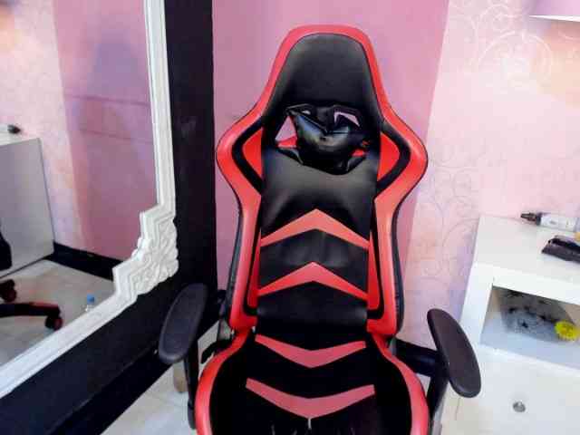 SaraDunss webcam