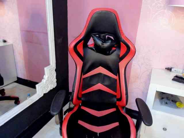 SaraDunss webcam
