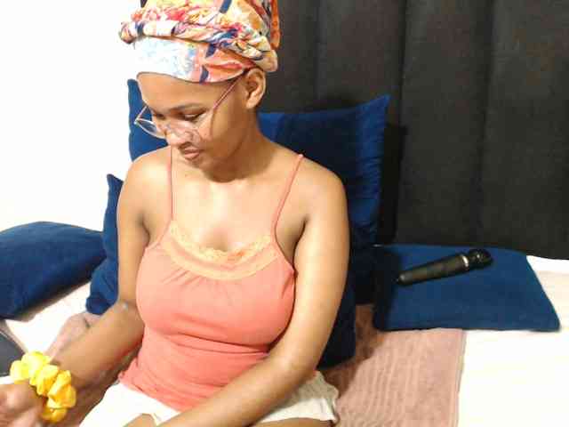 Hotsexyberry21 webcam