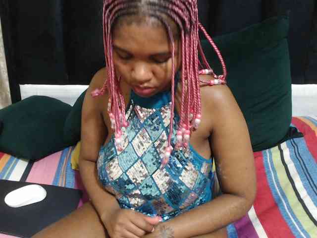 Hotsexyberry21 webcam