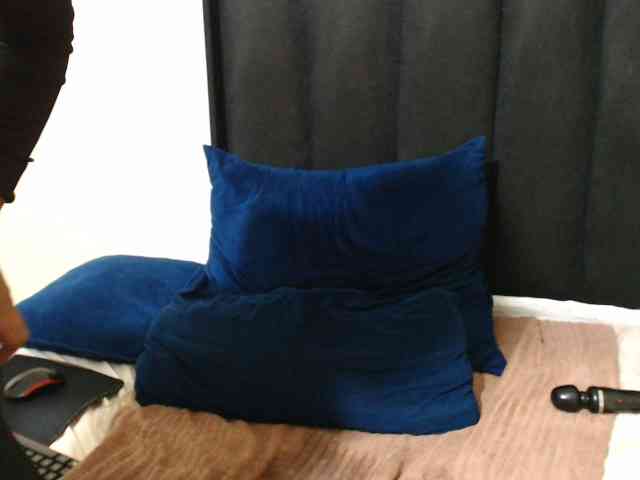 Hotsexyberry21 webcam