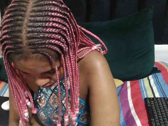 Hotsexyberry21 webcam