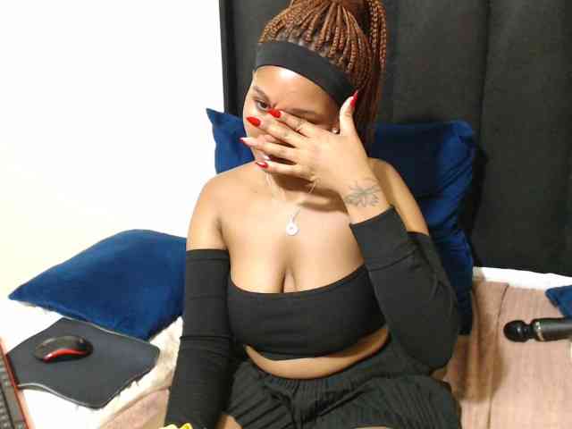 Hotsexyberry21 webcam