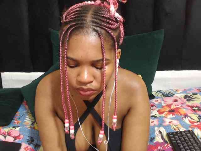 Hotsexyberry21 webcam