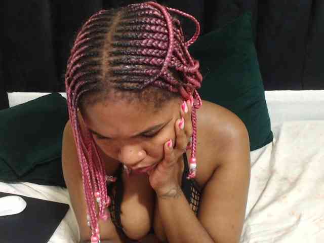Hotsexyberry21 webcam