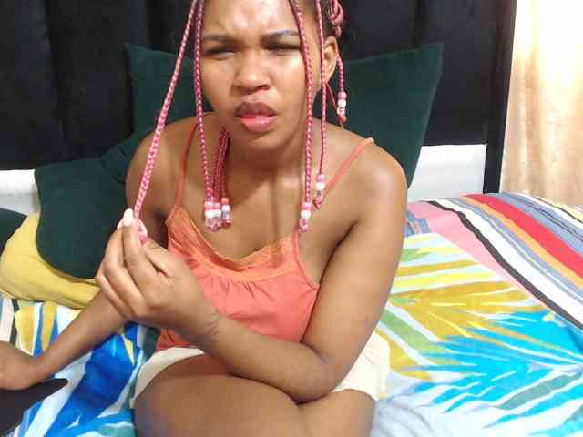 Hotsexyberry21 webcam