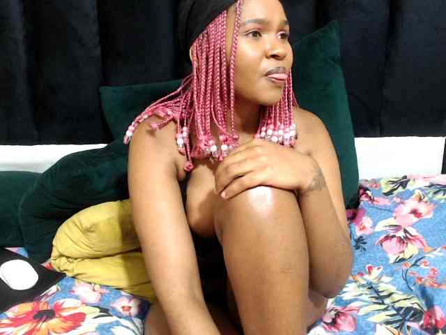 Hotsexyberry21 webcam