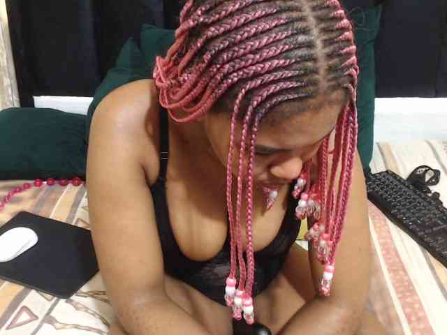 Hotsexyberry21 webcam