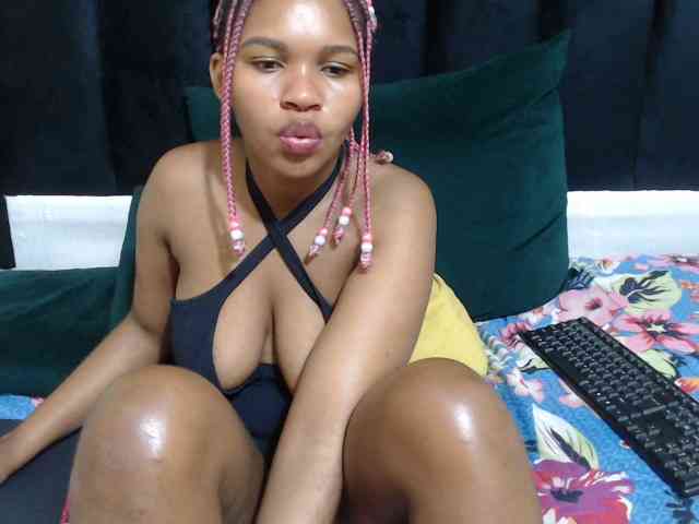 Hotsexyberry21 webcam