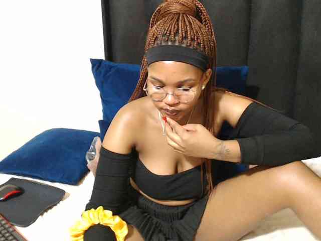 Hotsexyberry21 webcam