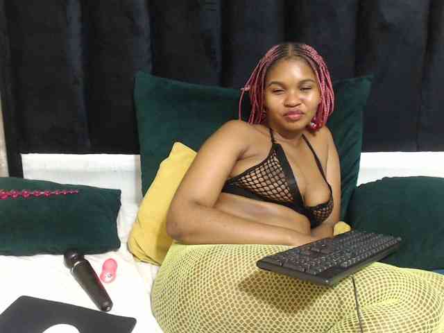Hotsexyberry21 webcam