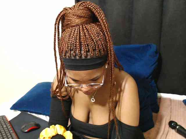 Hotsexyberry21 webcam